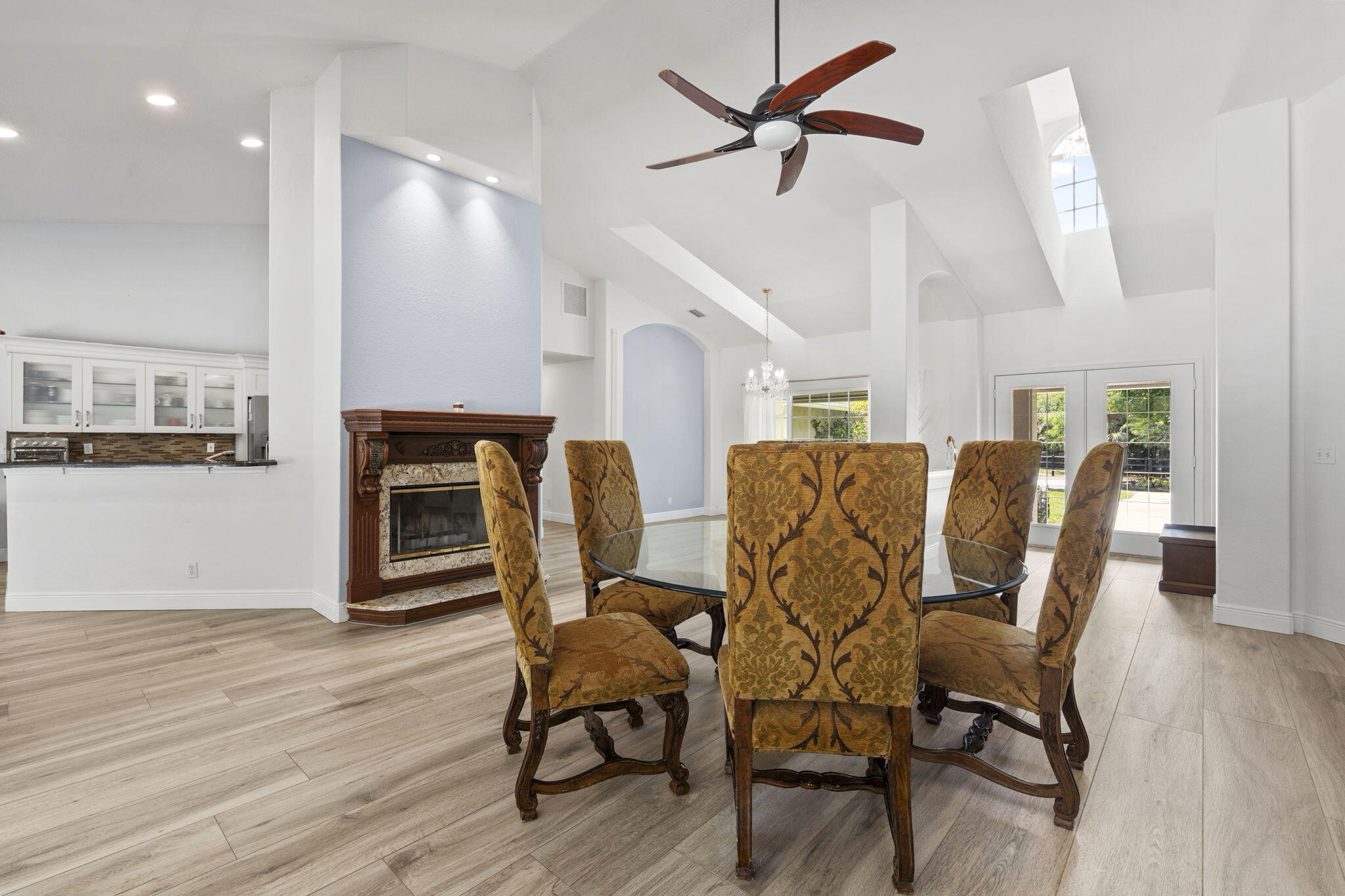 FOX TRAIL - Residential