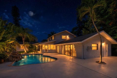 Tiny photo for 400 E Acre Drive, Plantation, FL 33317 (MLS # B26078658)
