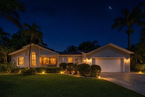 Tiny photo for 400 E Acre Drive, Plantation, FL 33317 (MLS # B26078658)