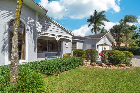 Tiny photo for 400 E Acre Drive, Plantation, FL 33317 (MLS # B26078658)