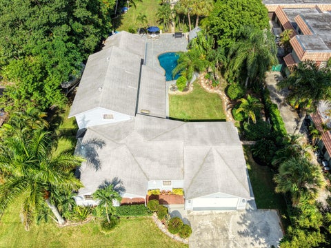 Tiny photo for 400 E Acre Drive, Plantation, FL 33317 (MLS # B26078658)