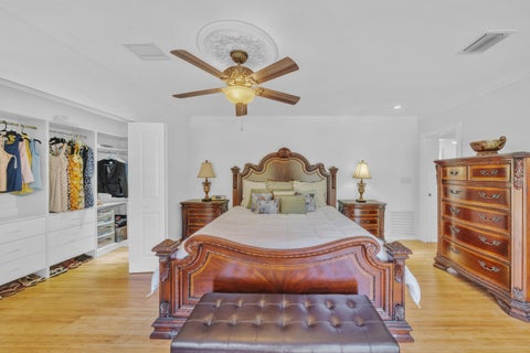 Tiny photo for 400 E Acre Drive, Plantation, FL 33317 (MLS # B26078658)