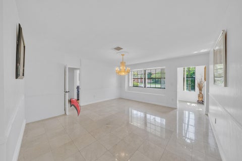 Tiny photo for 400 E Acre Drive, Plantation, FL 33317 (MLS # B26078658)