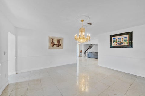 Tiny photo for 400 E Acre Drive, Plantation, FL 33317 (MLS # B26078658)