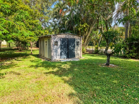 Tiny photo for 400 E Acre Drive, Plantation, FL 33317 (MLS # B26078658)