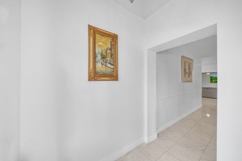 Tiny photo for 400 E Acre Drive, Plantation, FL 33317 (MLS # B26078658)