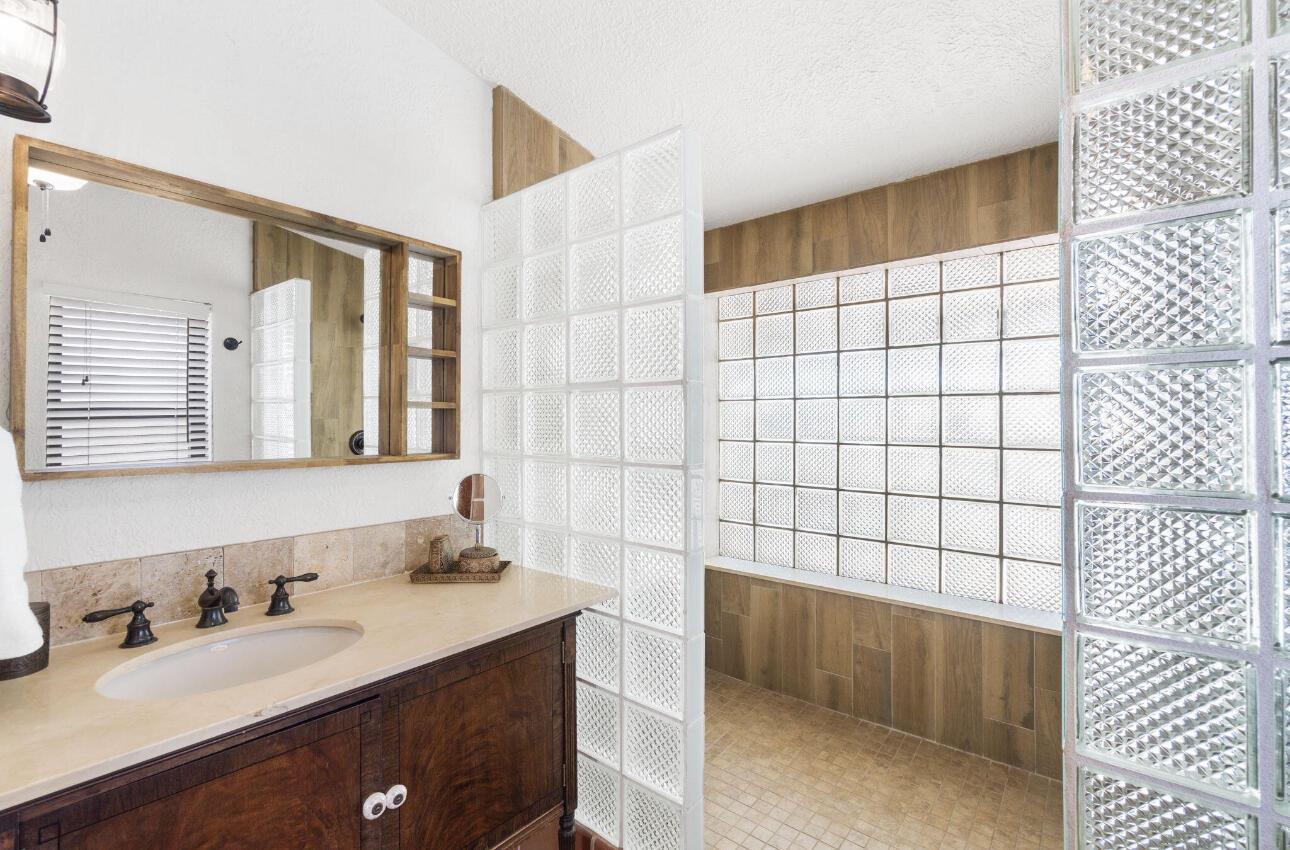 NORTHWOOD ADD - Residential Lease