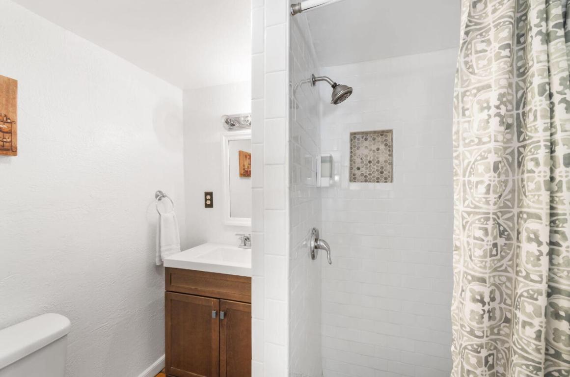 NORTHWOOD ADD - Residential Lease