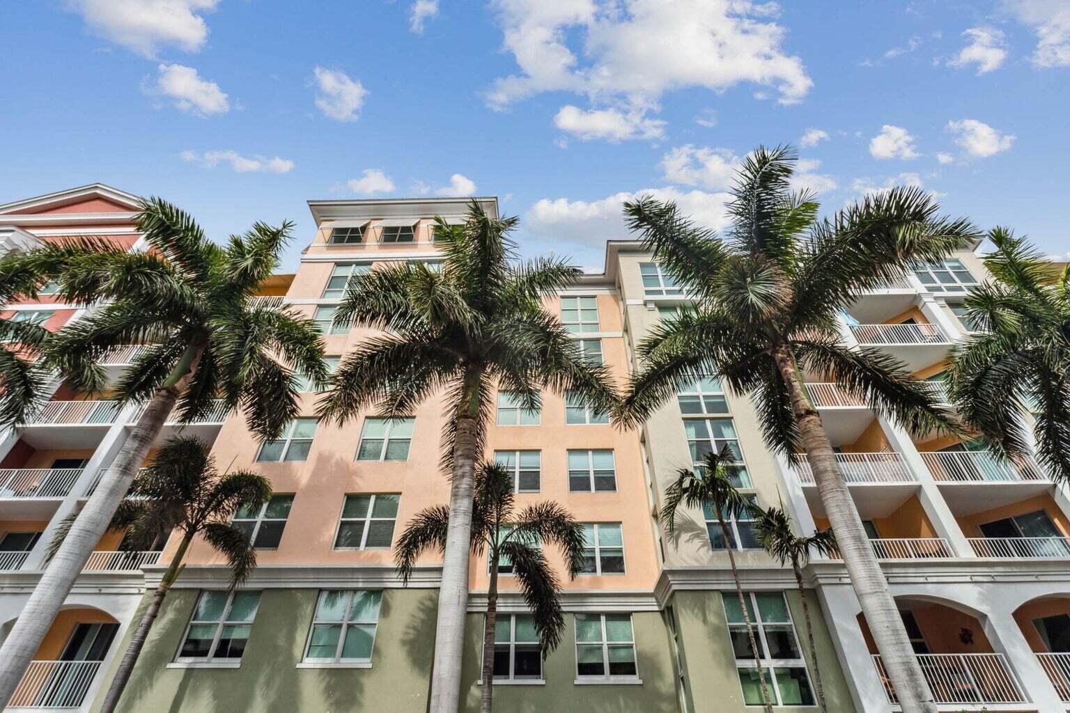 MOORINGS AT LANTANA CONDO - Residential Lease