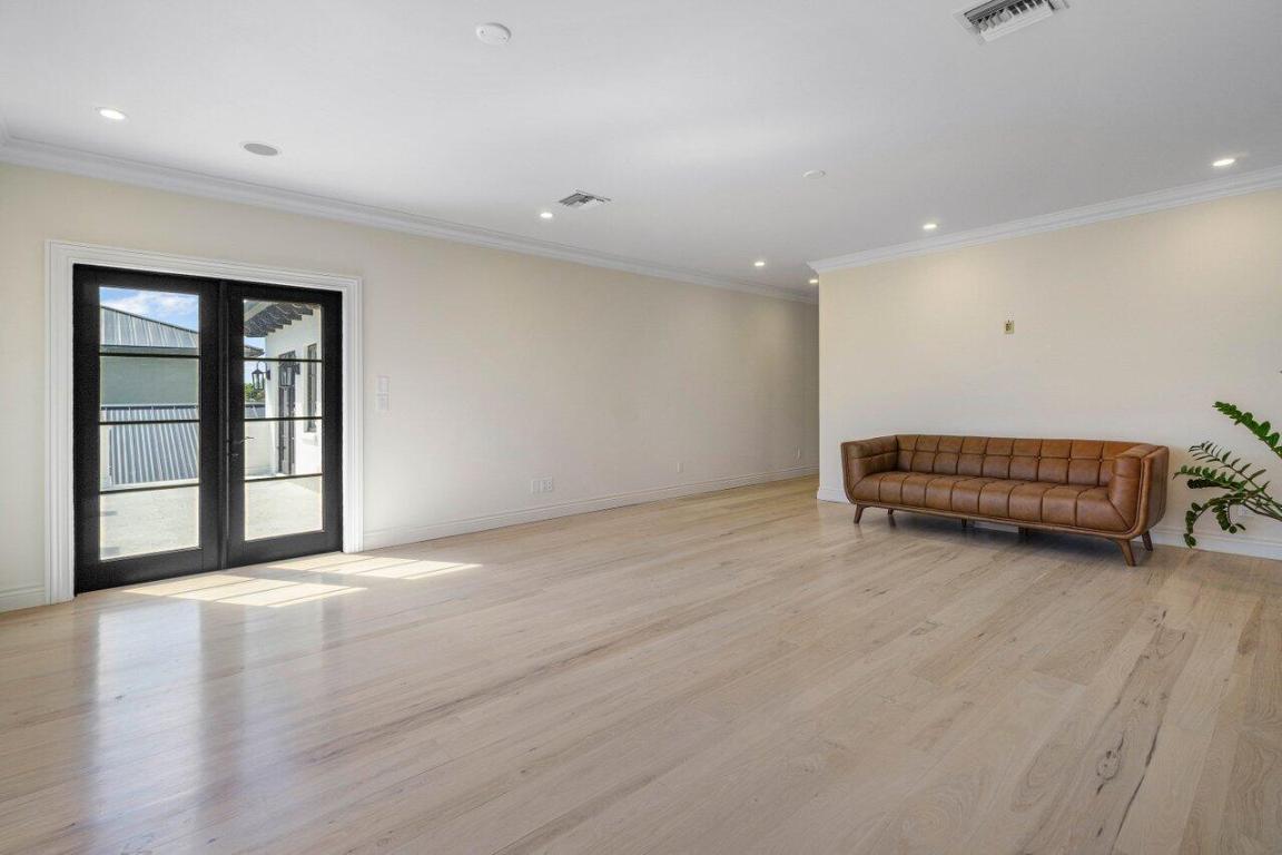 Paradise Port - Residential