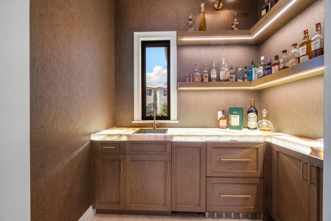 Paradise Port - Residential