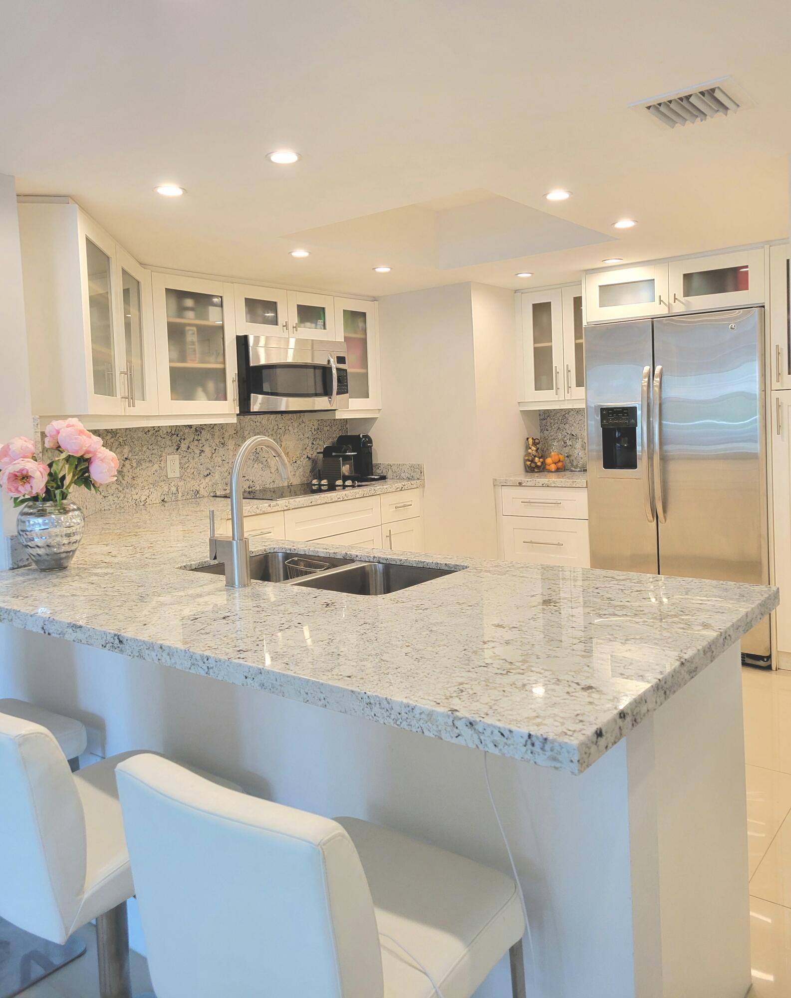 3000 E SUNRISE Boulevard 2B