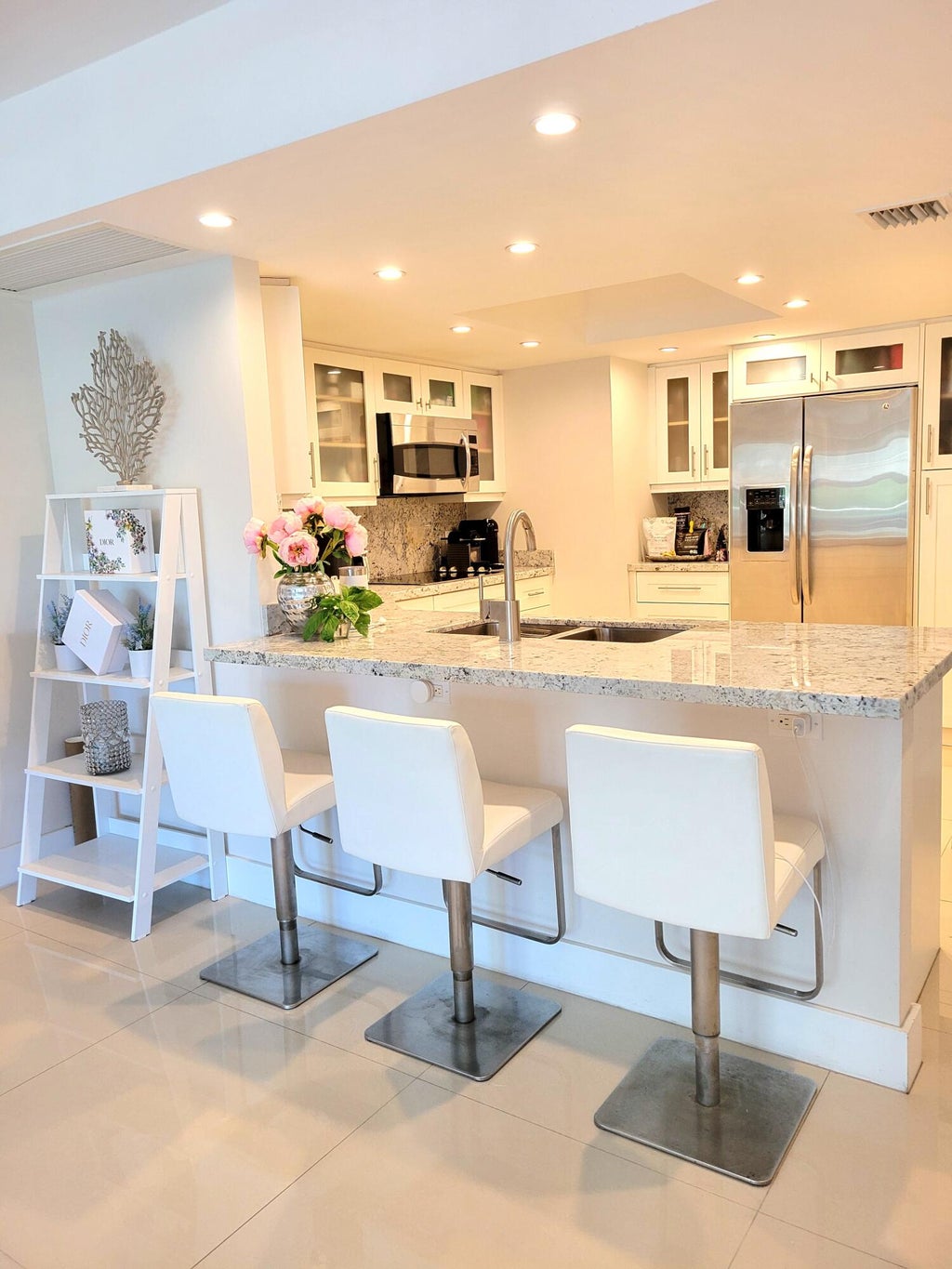 Photo of 3000 E SUNRISE Boulevard #2B, Fort Lauderdale, FL 33304 (MLS # B26069973)
