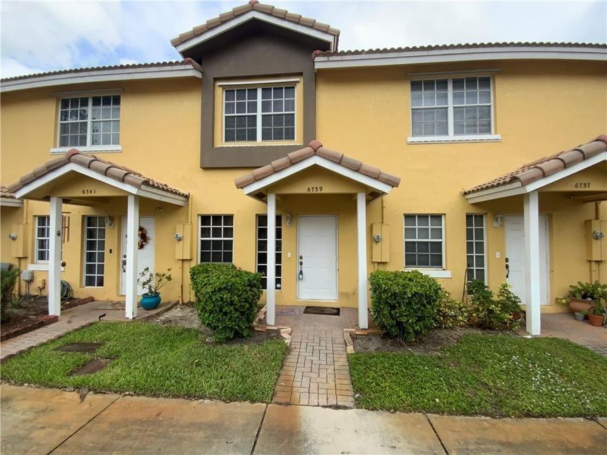 Very Nice 2/2 1/2 Townhouse. White Kitchen Cabinets, stainless steel appliances. Tile throughout. Vinyl on Stairs only. Upgraded Vanities in upstairs bathrooms. Enclosed Patio off the kitchen. Washer/Dryer in kitchen. Community Pool. Water & Electricity not included.