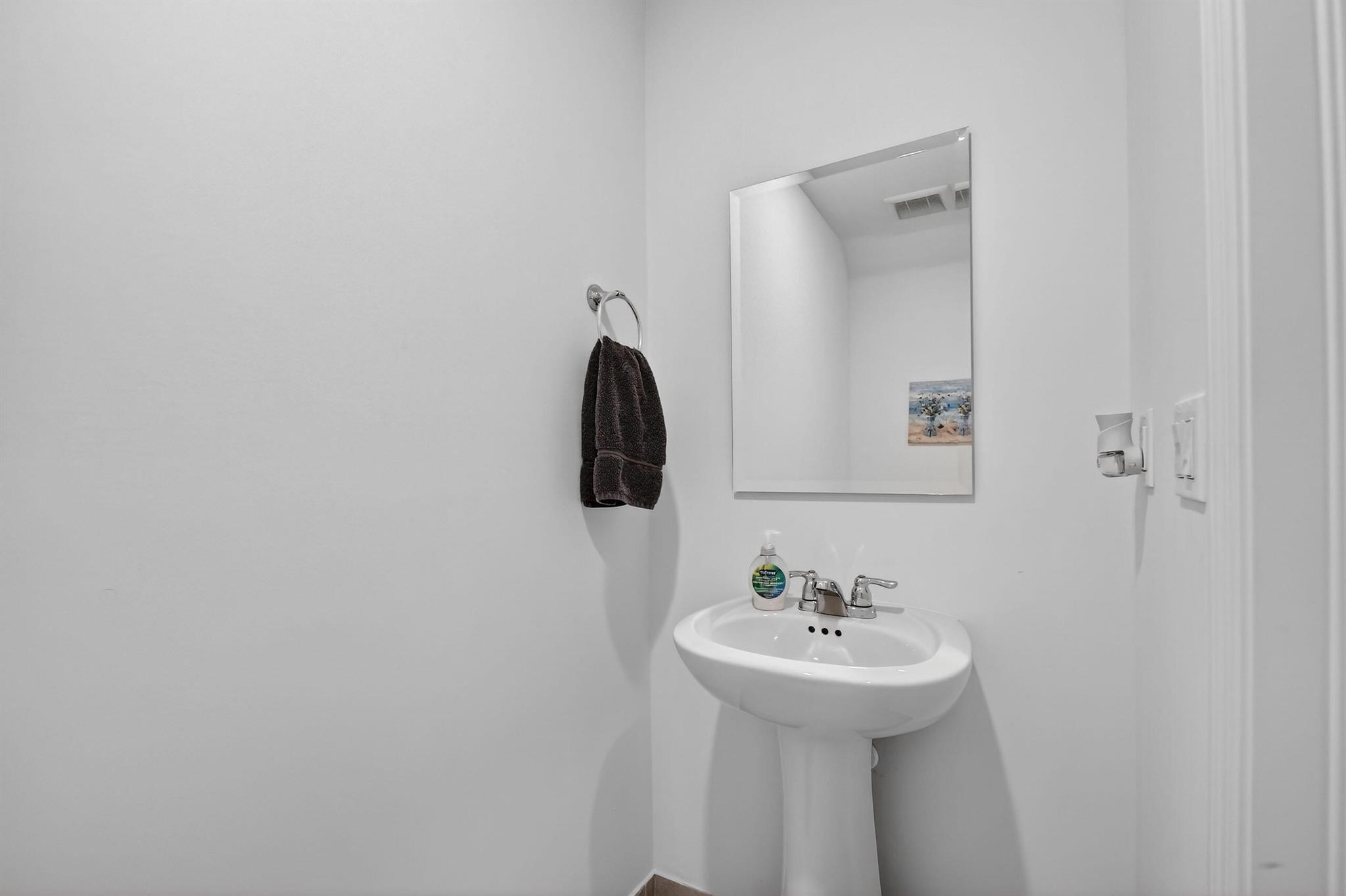 LAKESHORE AT THE FOUNTAIN - Residential