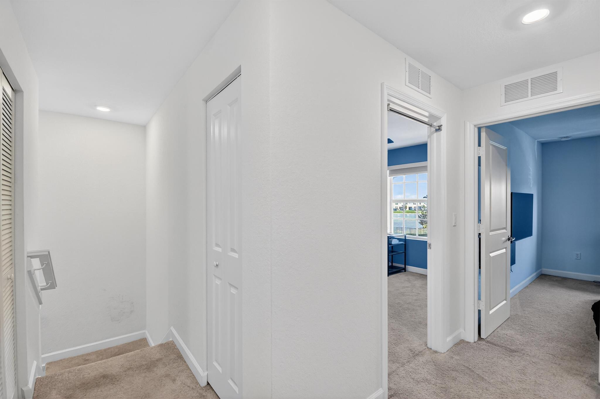 LAKESHORE AT THE FOUNTAIN - Residential