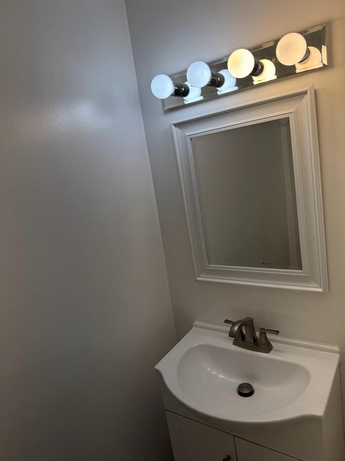 Loch Lomond Sec 3 78-46 B - Residential Lease