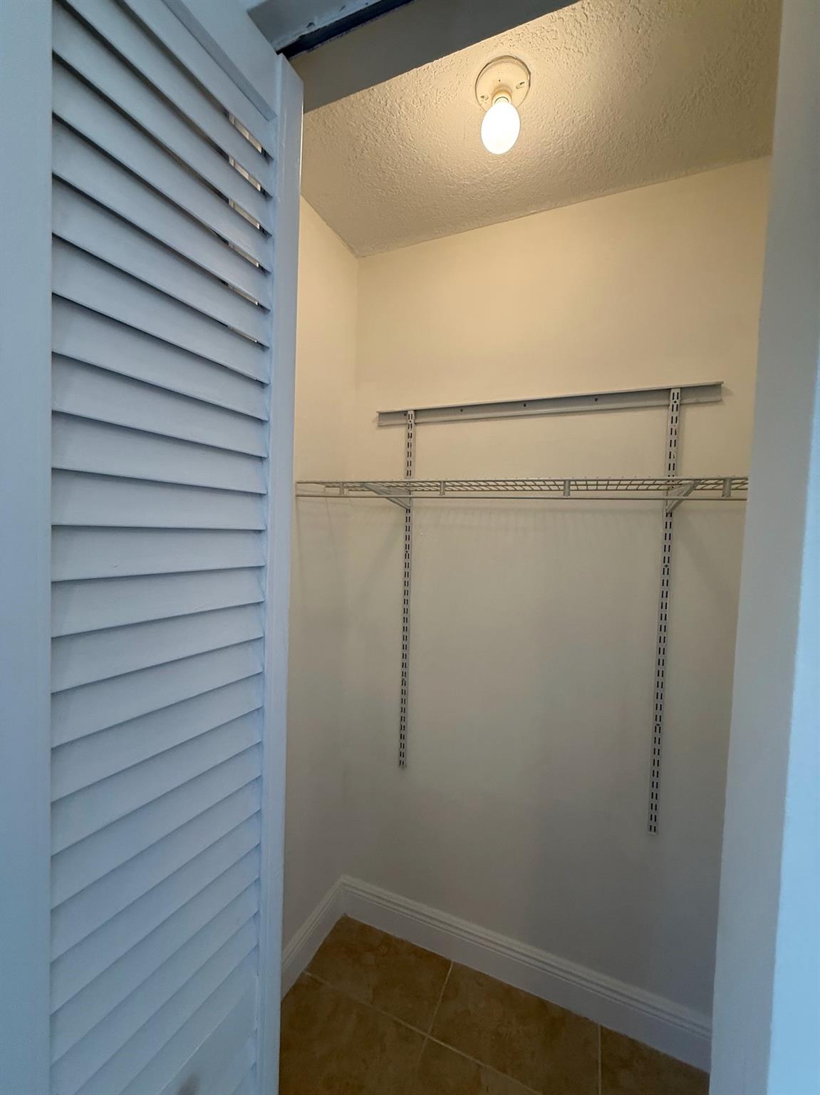 Loch Lomond Sec 3 78-46 B - Residential Lease