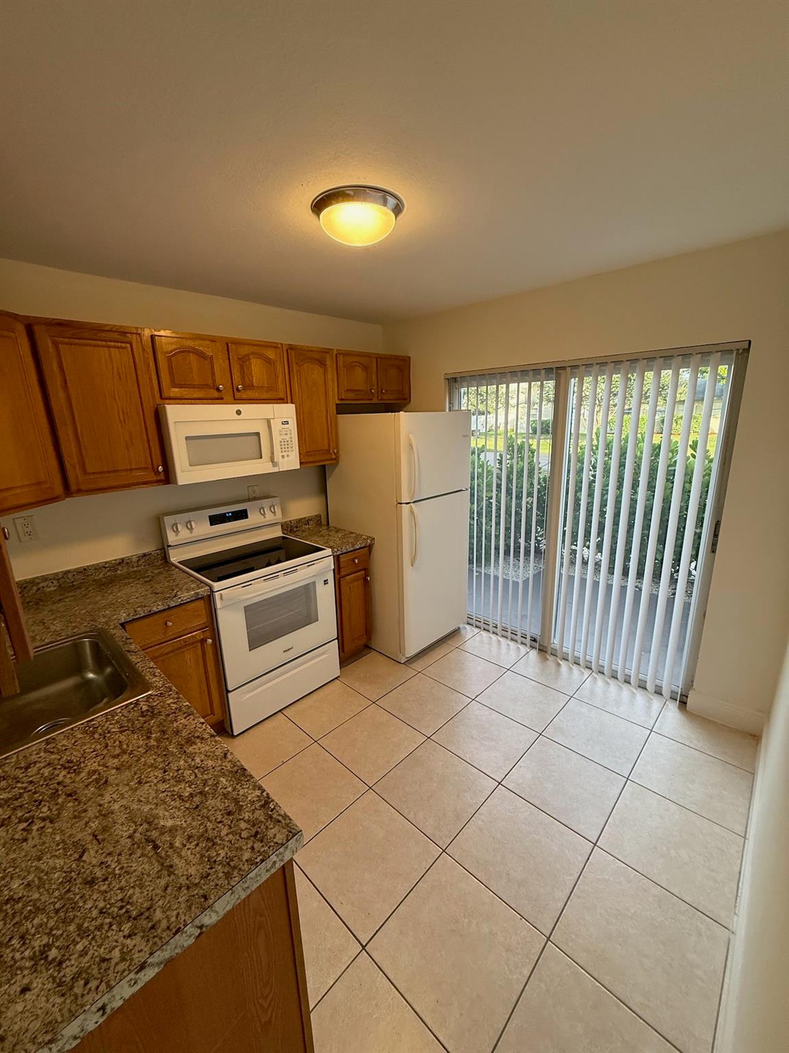 Loch Lomond Sec 3 78-46 B - Residential Lease