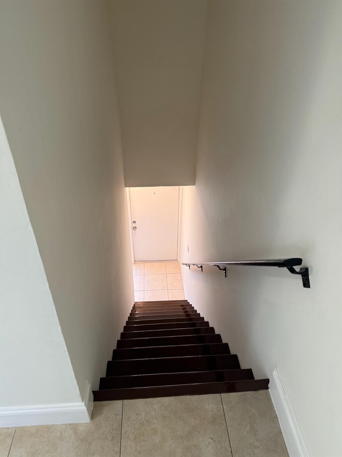 Loch Lomond Sec 3 78-46 B - Residential Lease