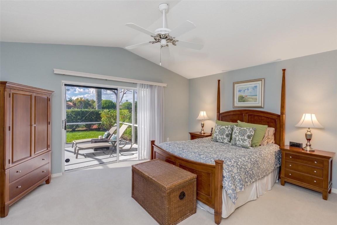 Hollywood Lakes Country C - Residential