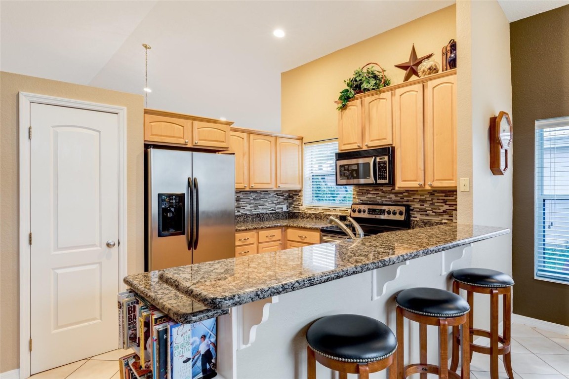 Hollywood Lakes Country C - Residential