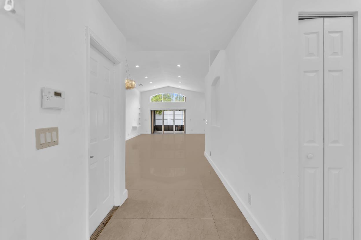 3307 SW 49th Street