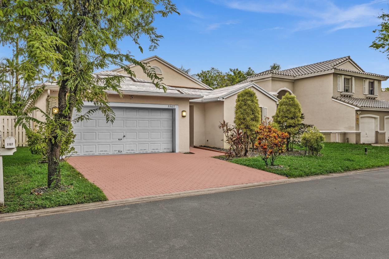 3307 SW 49th Street