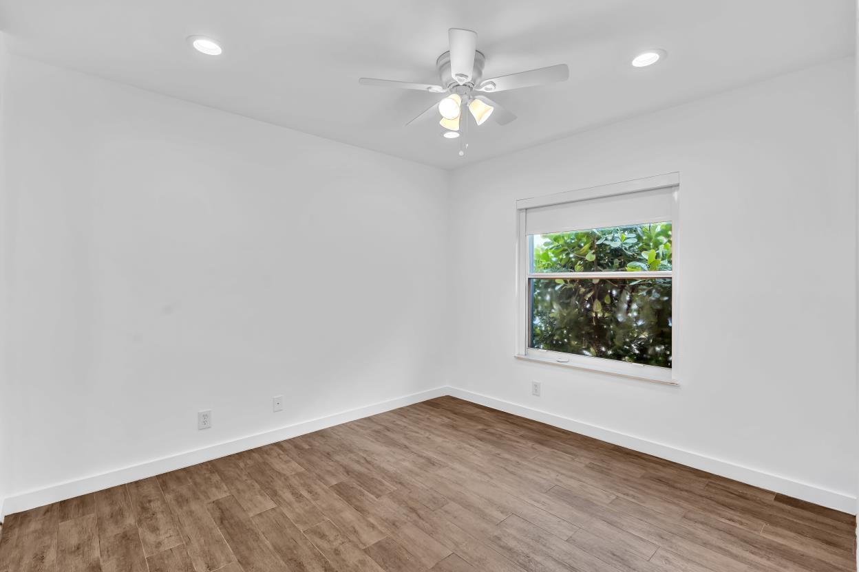 3307 SW 49th Street