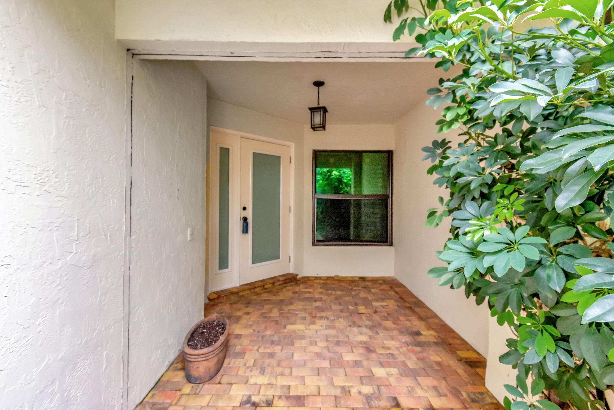 7770 Villa Nova Drive