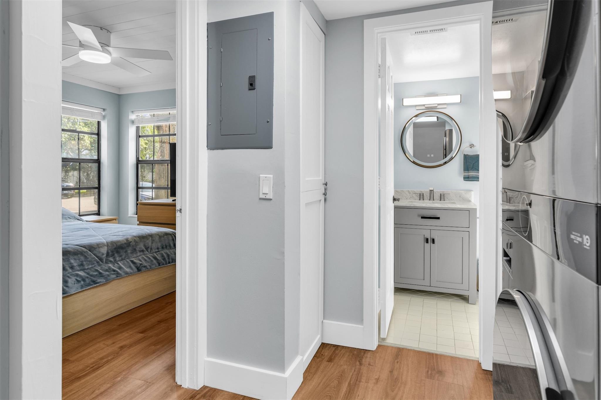 LAKE WINDWOOD - Residential