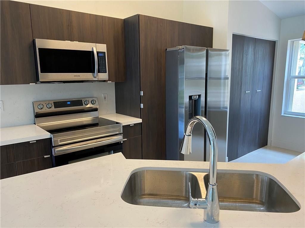 Photo of 4276 Pine Ridge Court #4276, Weston, FL 33331 (MLS # F10453234)