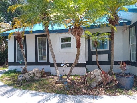 Single Family Residence in Okeechobee FL 2624 34 Avenue Ave 2.jpg
