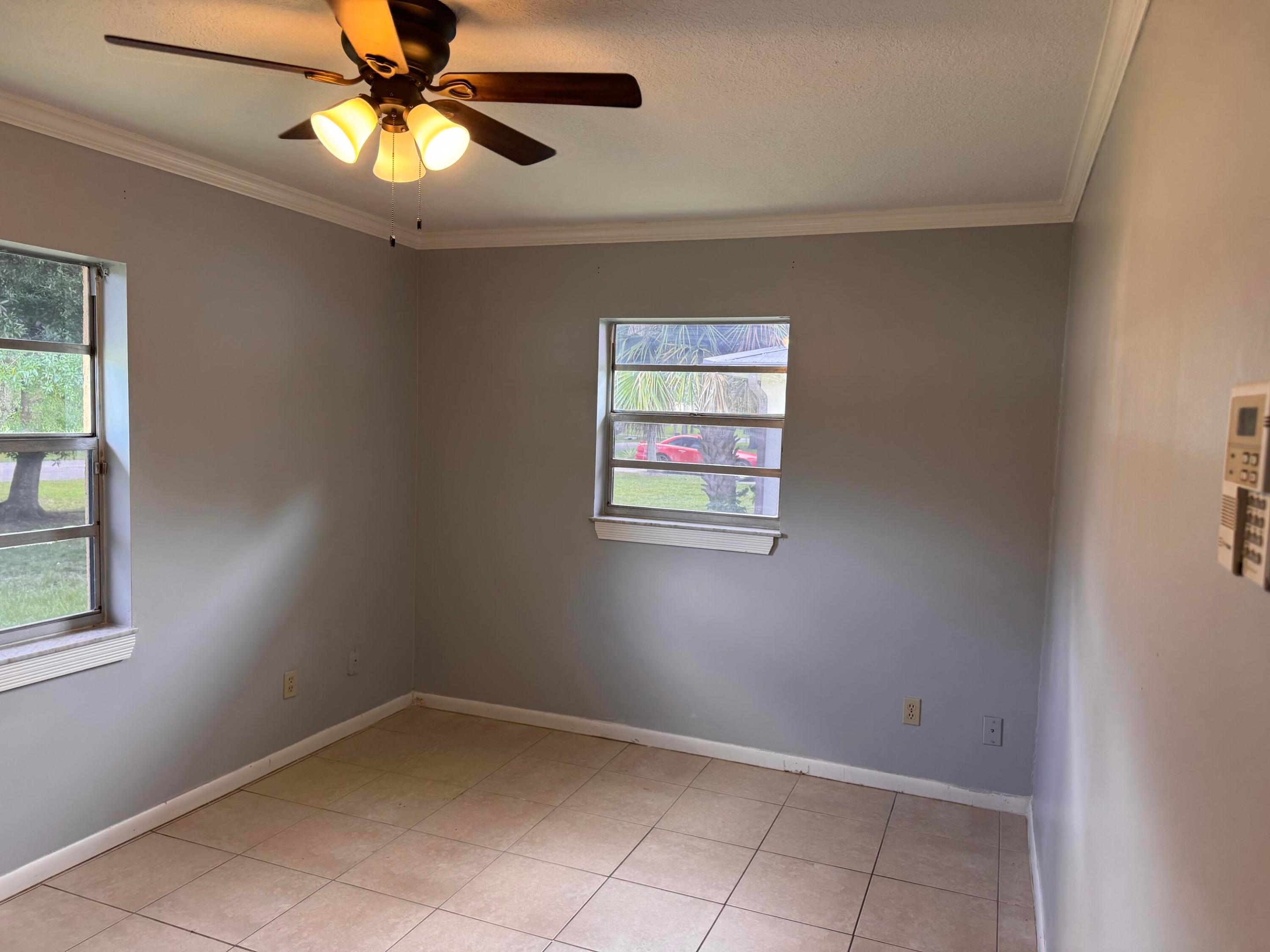 LAKEWOOD PARK ADDITION NO 1 - Residential Lease