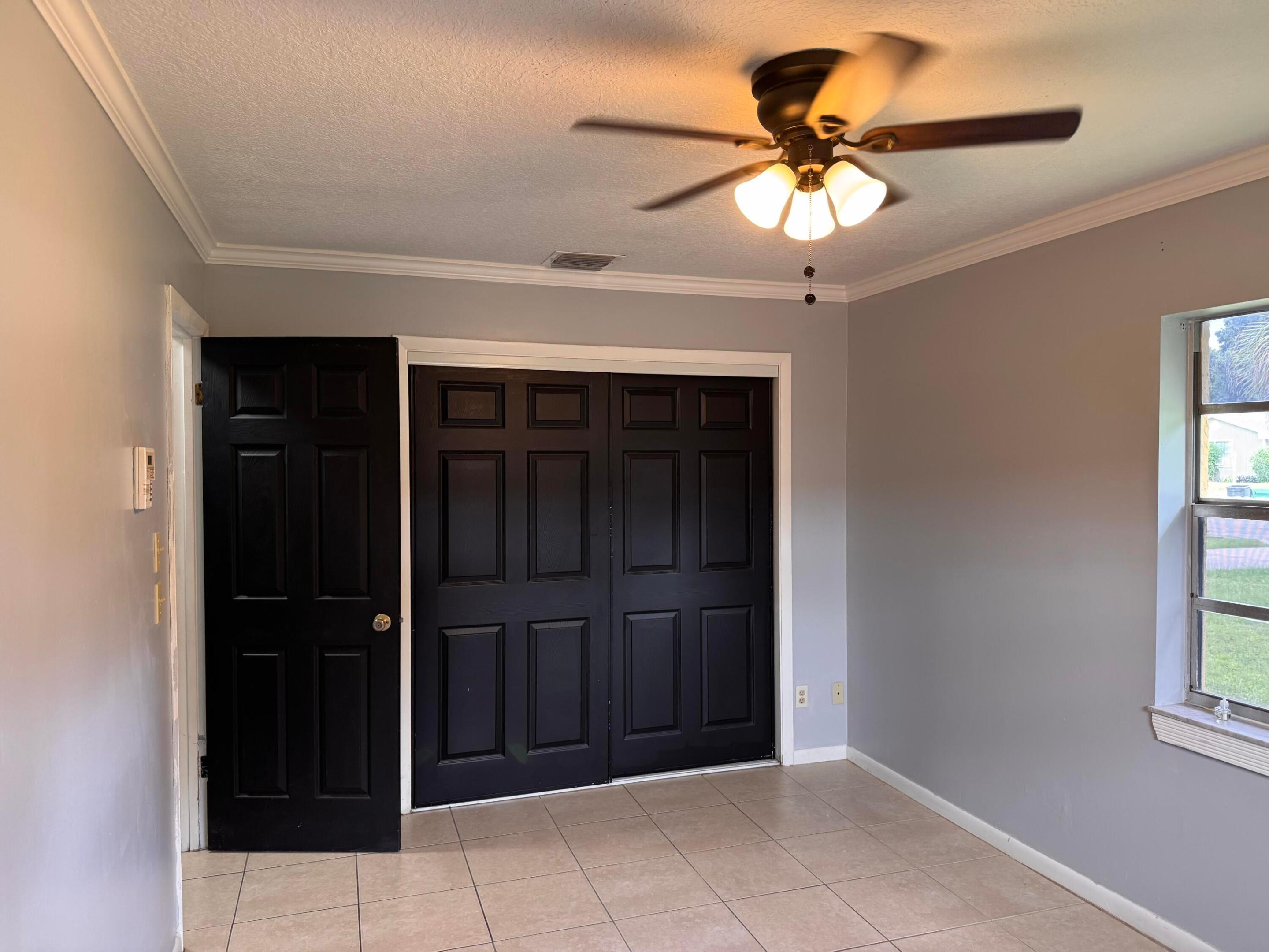 LAKEWOOD PARK ADDITION NO 1 - Residential Lease