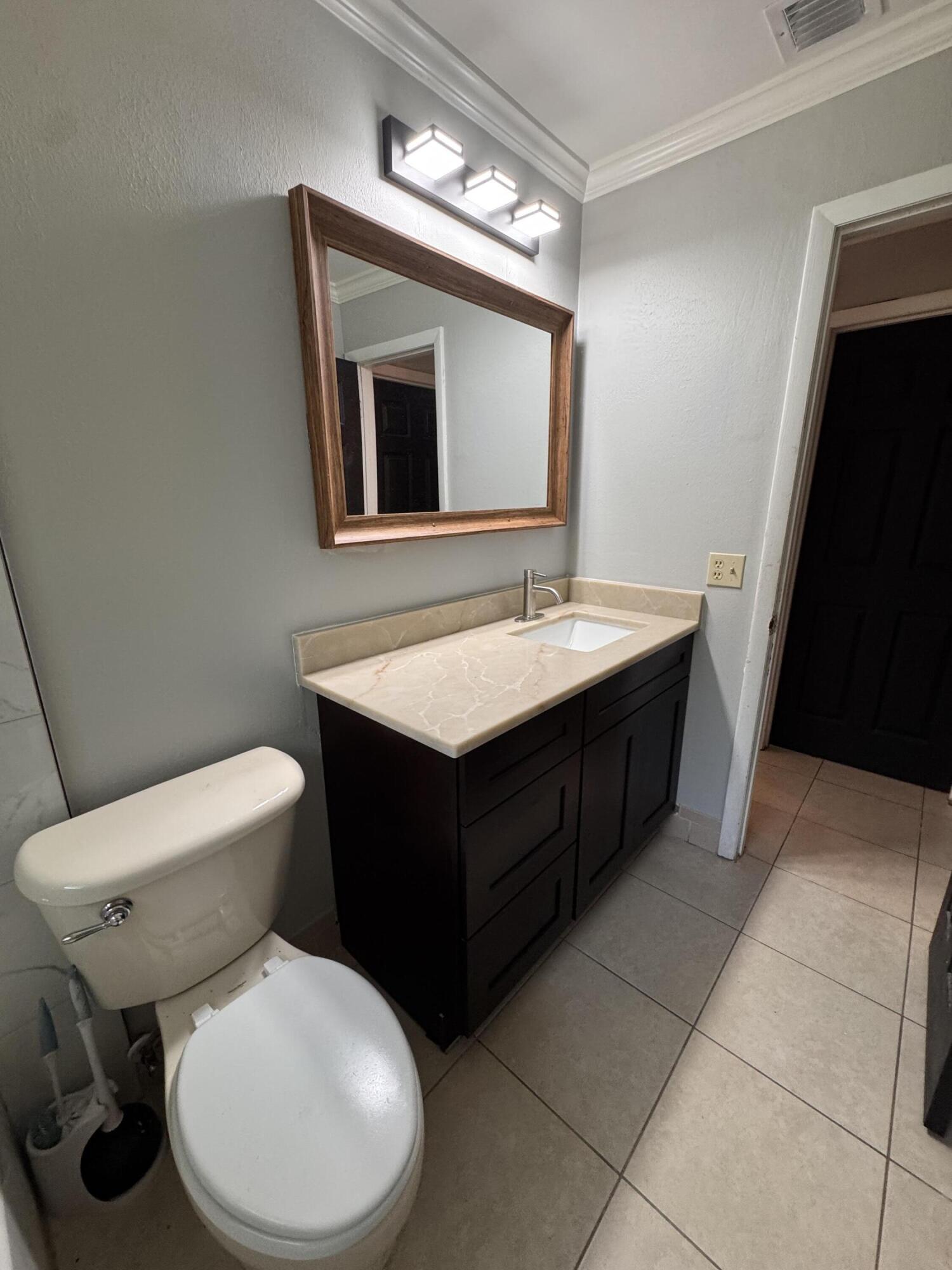 LAKEWOOD PARK ADDITION NO 1 - Residential Lease