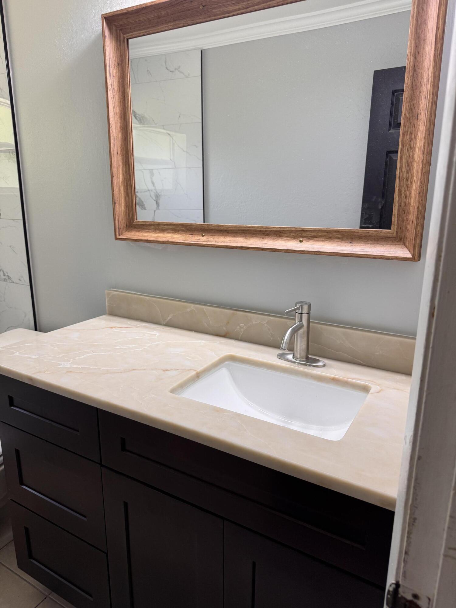 LAKEWOOD PARK ADDITION NO 1 - Residential Lease