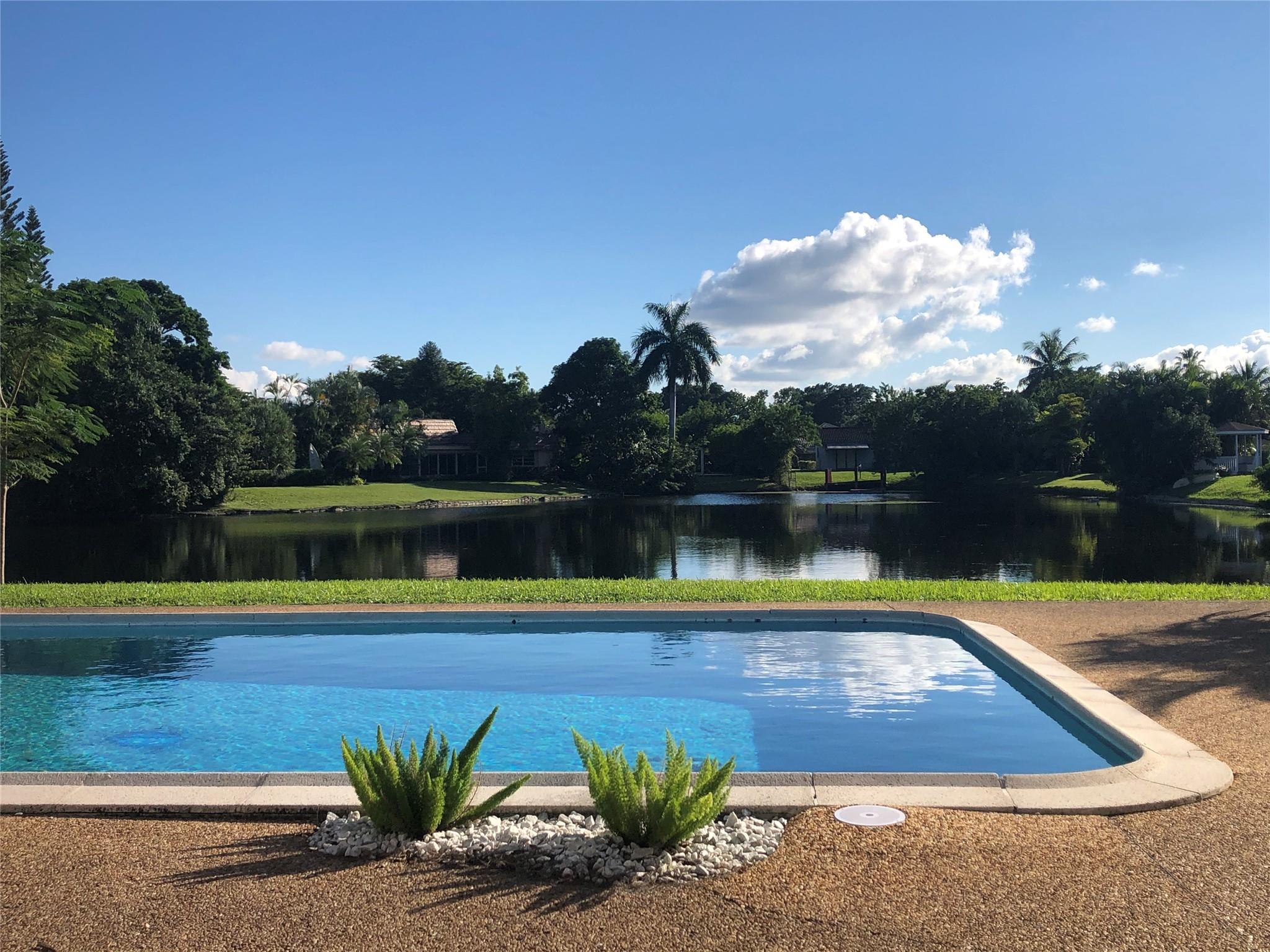 Jacaranda Area 12-C 76-12 - Residential