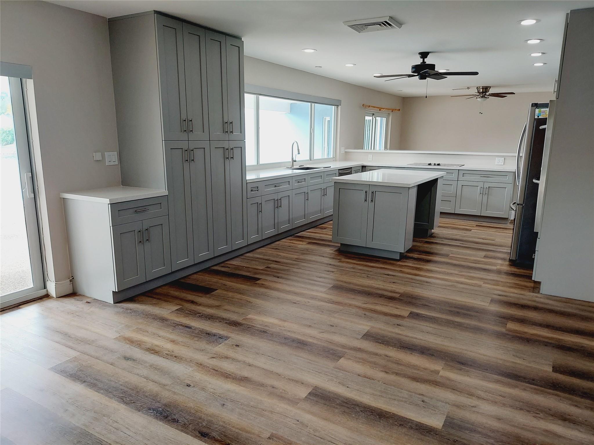 Jacaranda Area 12-C 76-12 - Residential