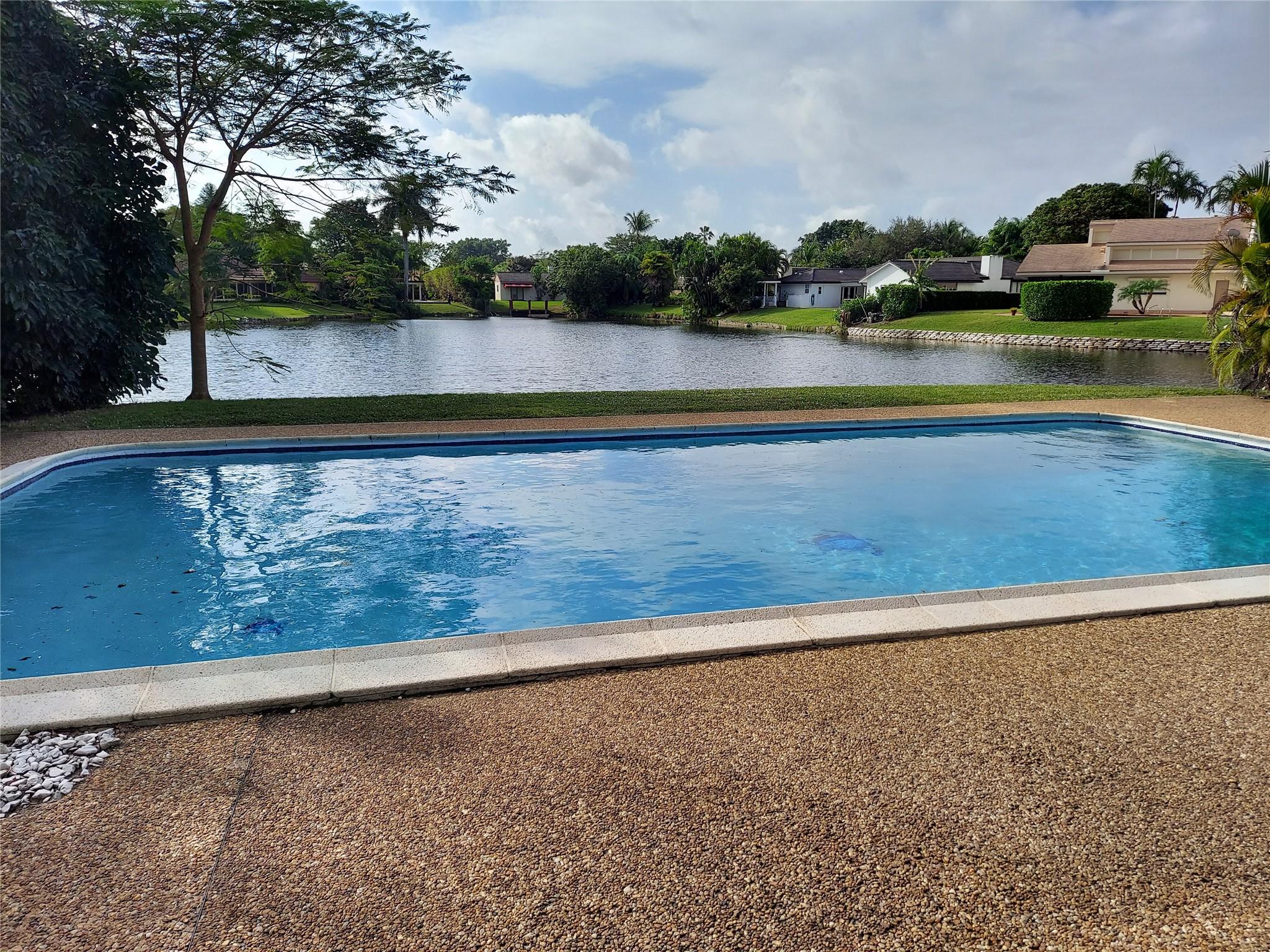 Jacaranda Area 12-C 76-12 - Residential