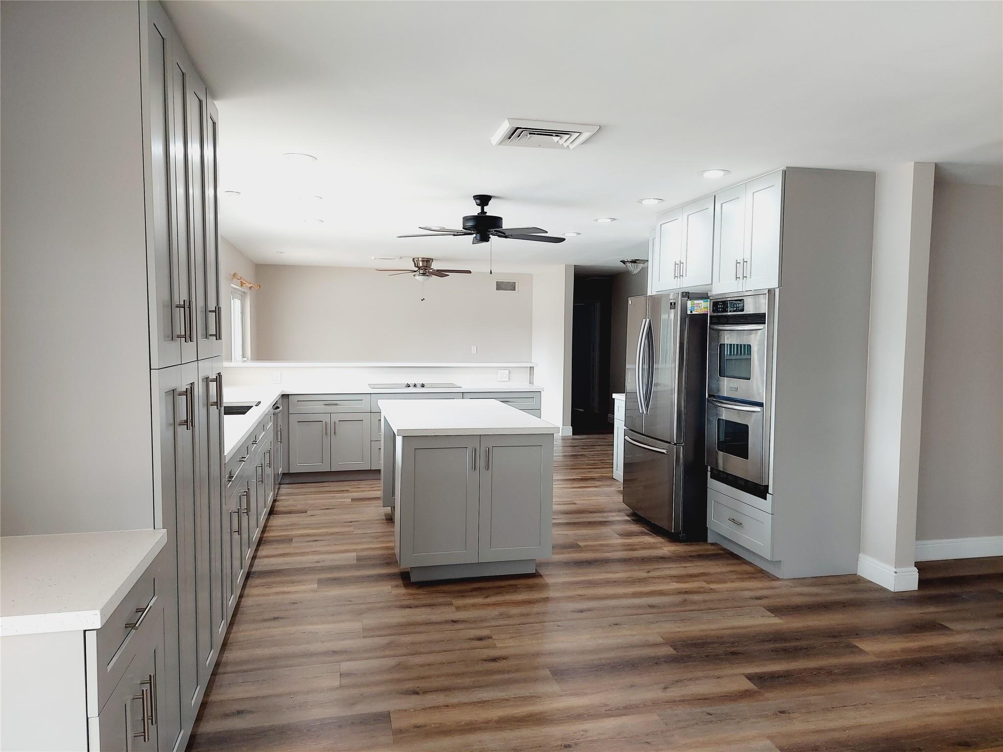 Jacaranda Area 12-C 76-12 - Residential