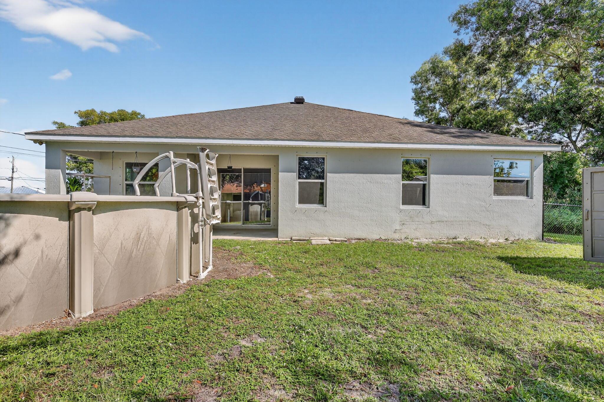 PORT ST LUCIE SECTION 41 - Residential Lease