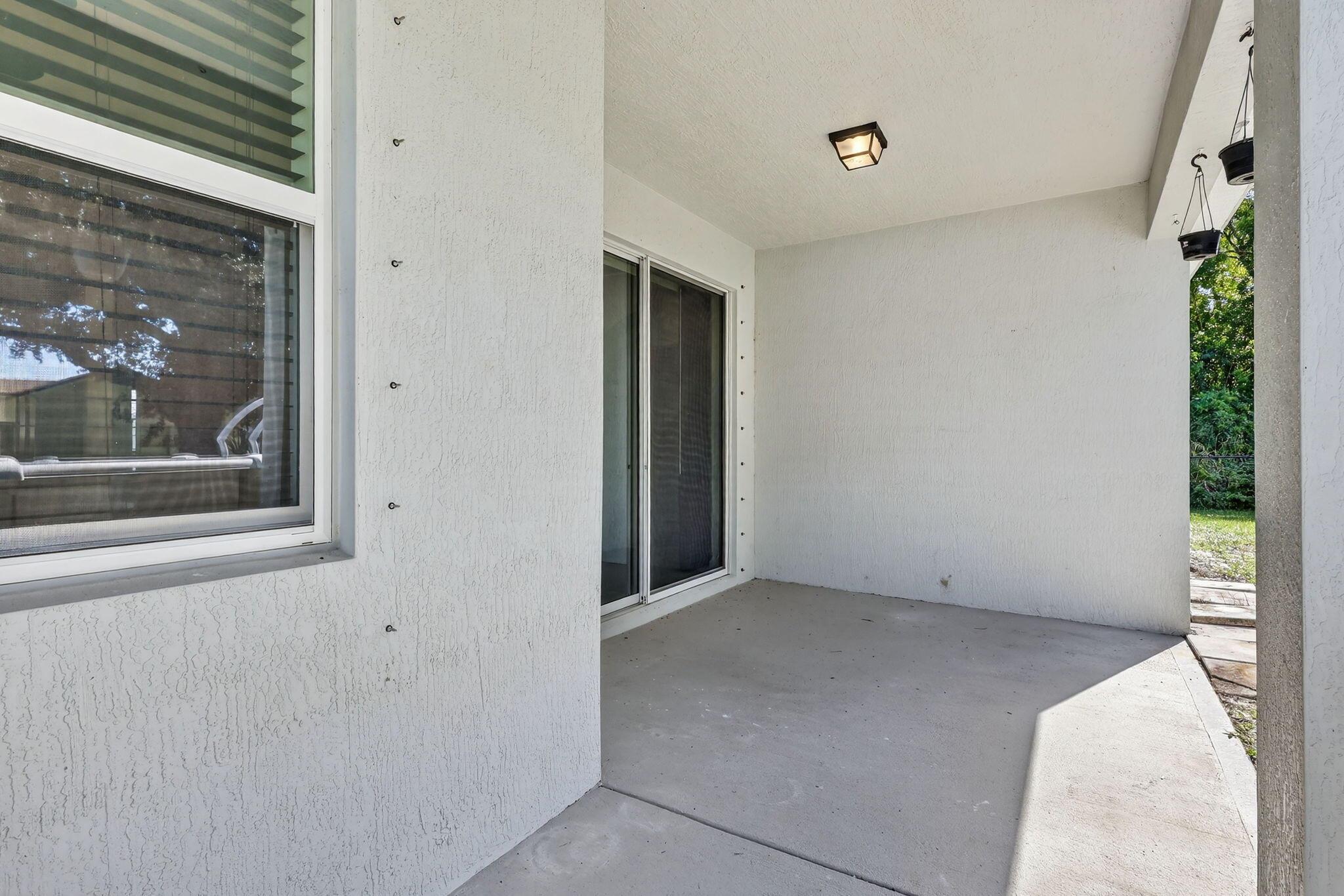 PORT ST LUCIE SECTION 41 - Residential Lease