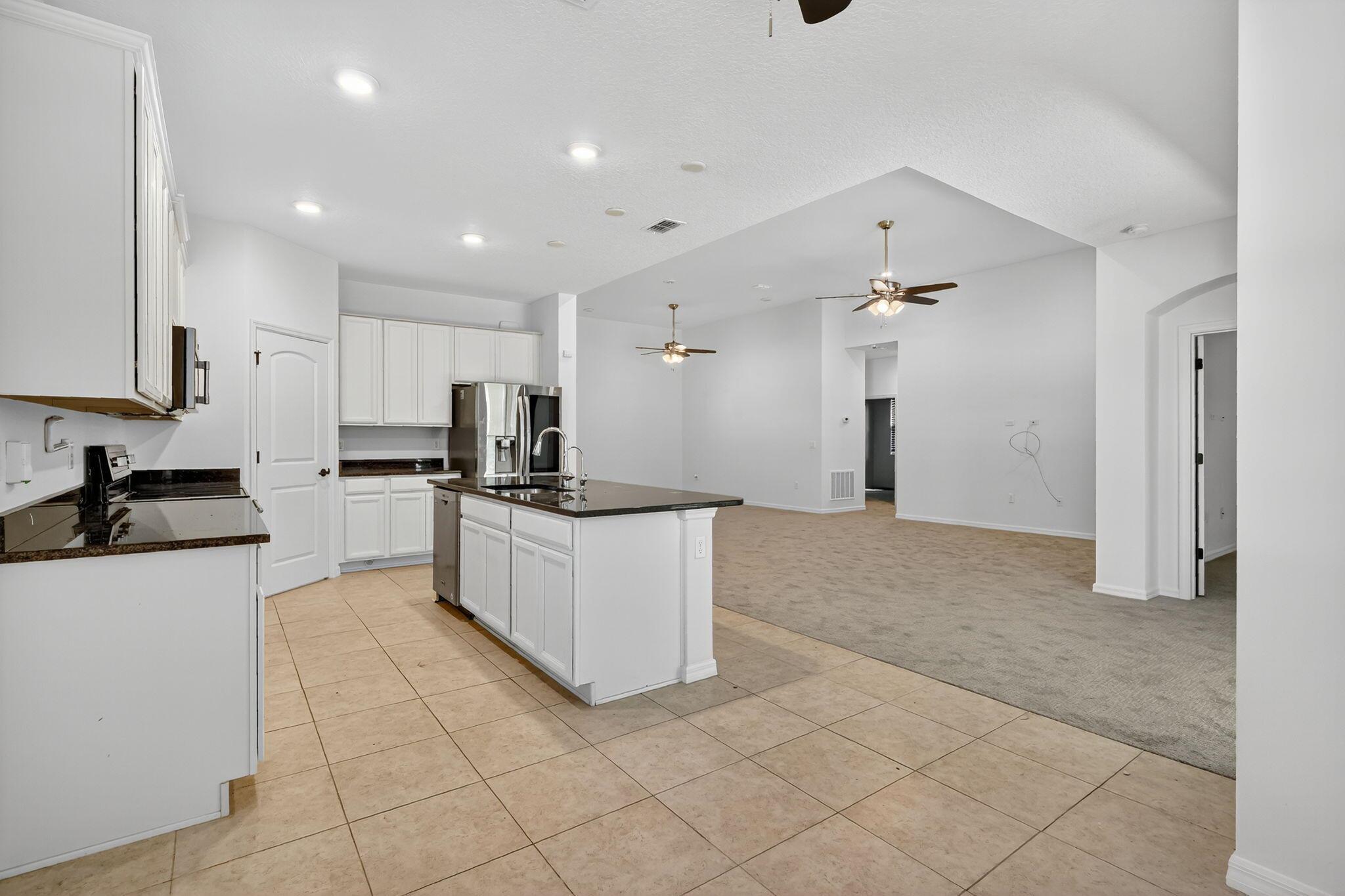 PORT ST LUCIE SECTION 41 - Residential Lease