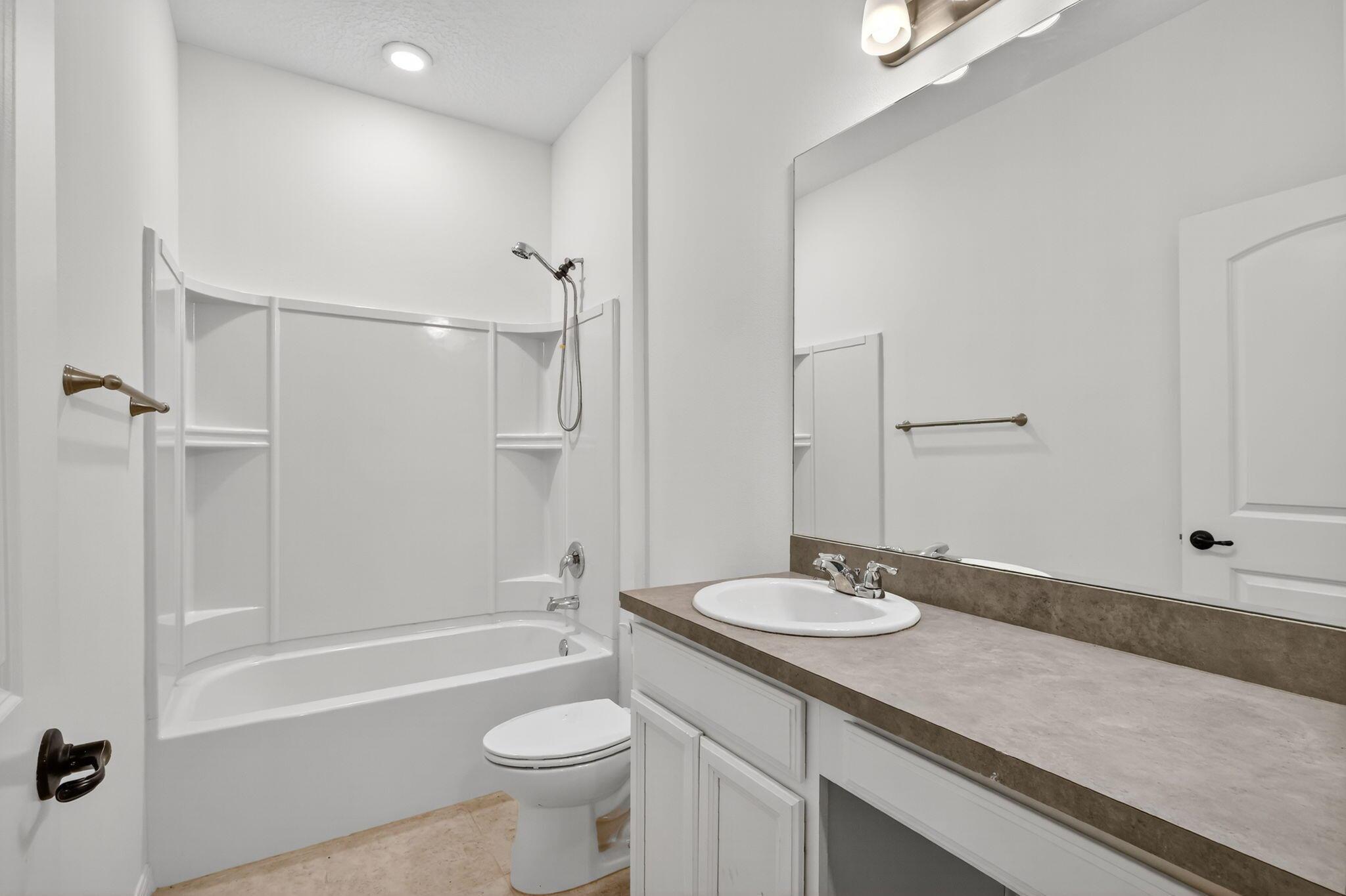 PORT ST LUCIE SECTION 41 - Residential Lease