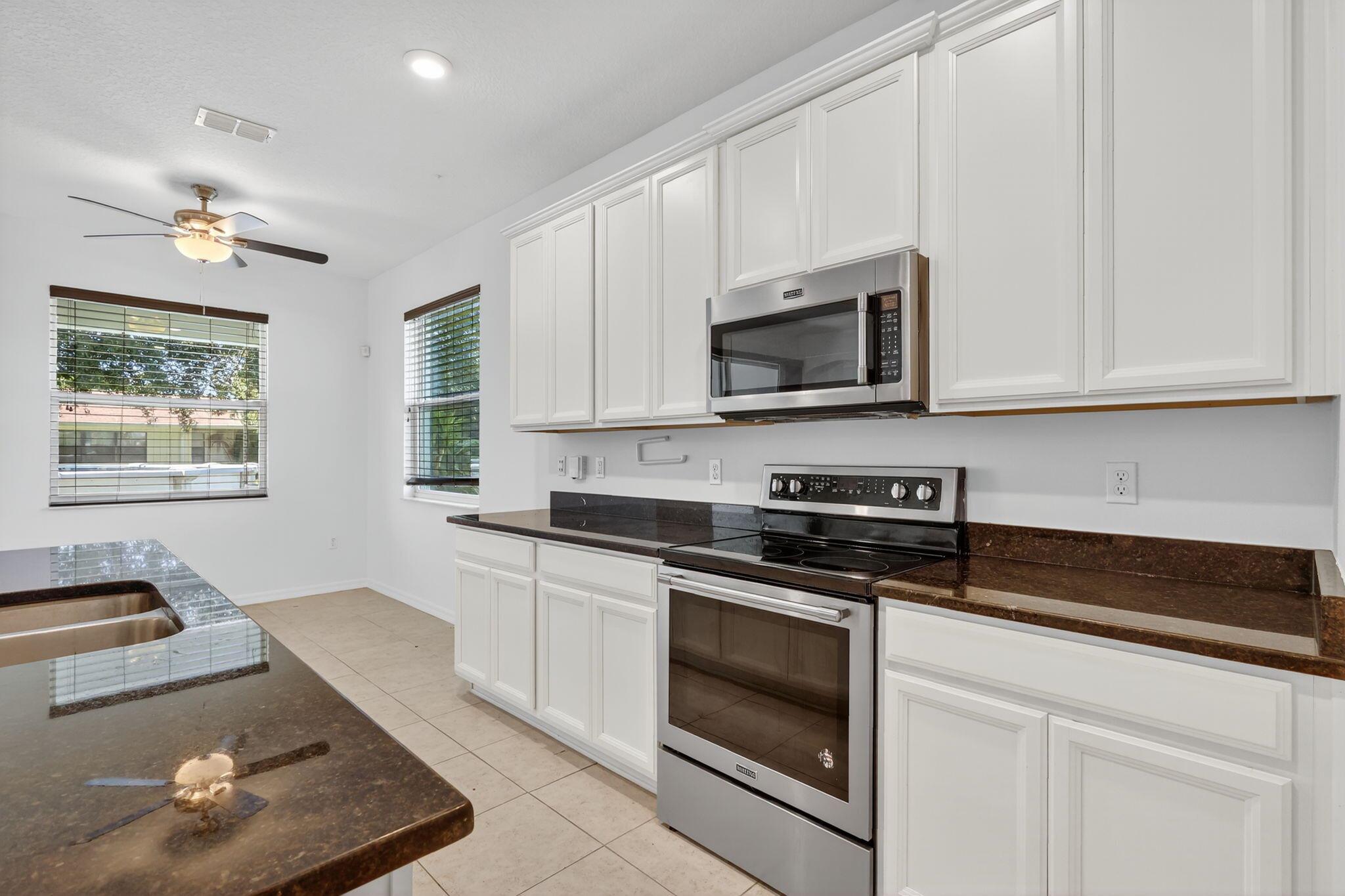 PORT ST LUCIE SECTION 41 - Residential Lease