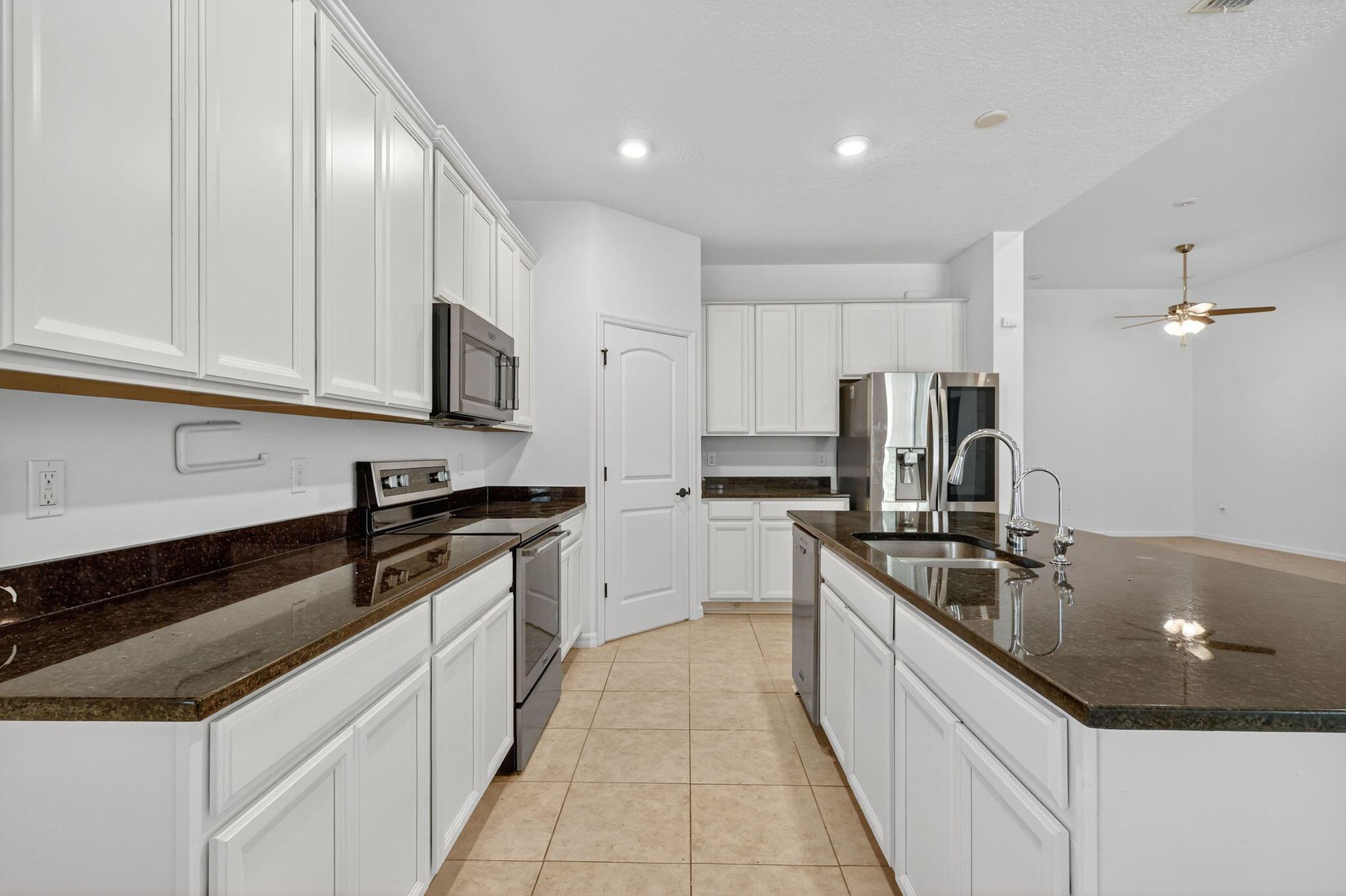 PORT ST LUCIE SECTION 41 - Residential Lease