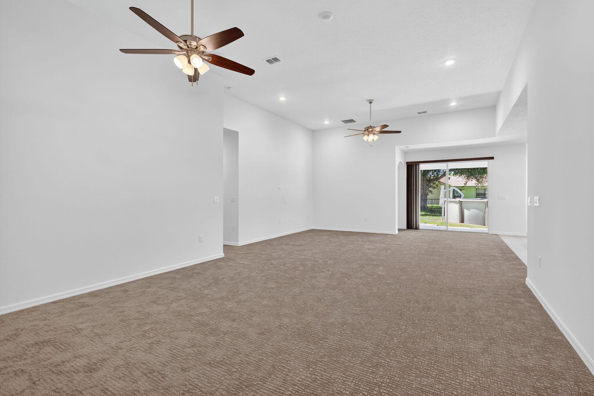 PORT ST LUCIE SECTION 41 - Residential Lease