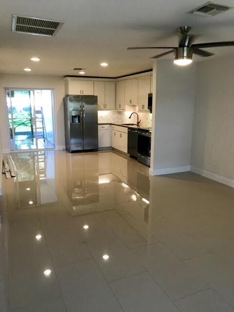 BOCA RATON HILLS - Commercial Sale