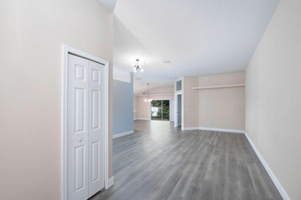 536 SW Cyrilla Trail, Port St Lucie, FL, 34953/$350,000 4 536 SW Cyrilla Trail
